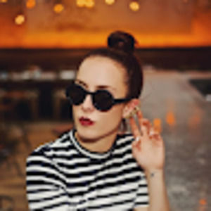 Meet your Posher, Cynthia